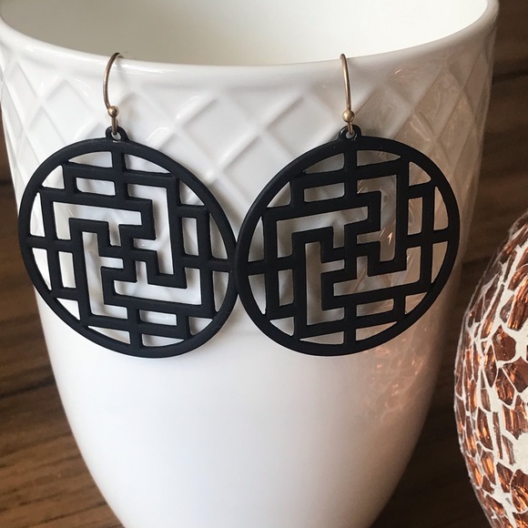 Black Metal Drop Filigree Medallion Earrings! Boho - Picture 2 of 7